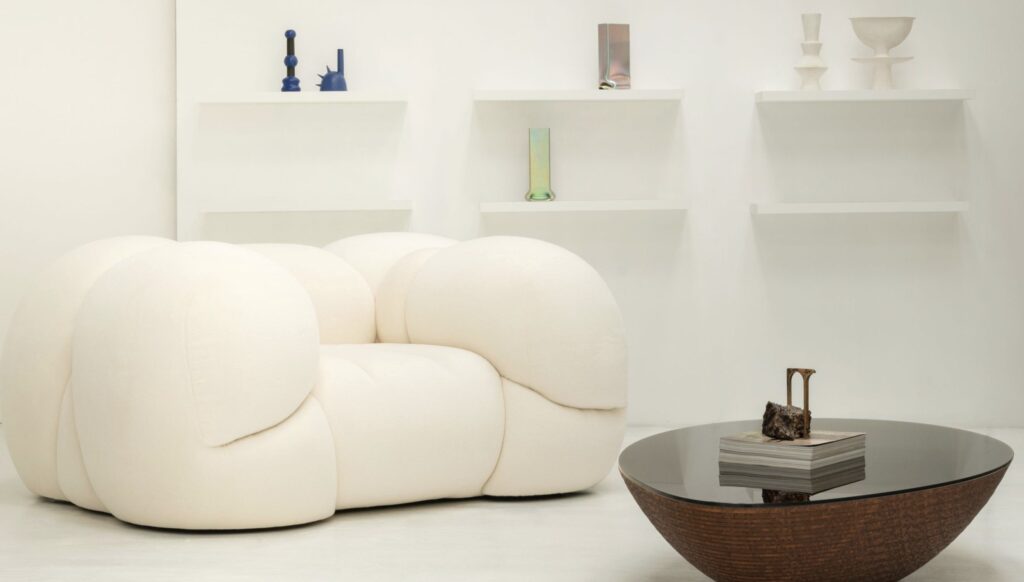 La Poltrona armchair in situ